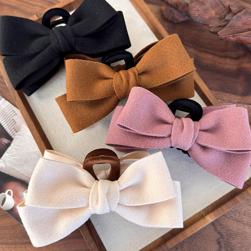 Autumn Winter Flocking Solid Color Bow Grab Clip Headbands for Womens Girl Sweet Hair Claw Large Shark Clips Barrettes Headdress
Autumn Winter Flocking Solid Color Bow Grab Clip Headbands for Womens Girl Sweet Hair Claw Large Shark Clips Barrettes Headdress