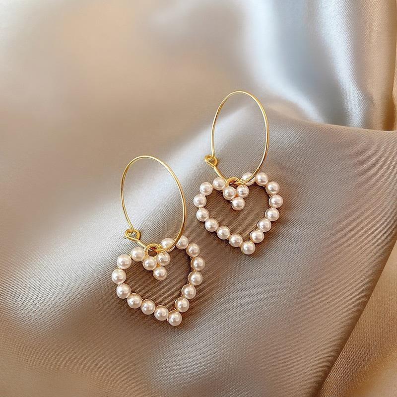 New Detachable Pearl Heart Pendants Drop Earrings for Women Korean Sweet Simulated Pearl Hollow Love Hearts Girls Dangle Earring
New Detachable Pearl Heart Pendants Drop Earrings for Women Korean Sweet Simulated Pearl Hollow Love Hearts Girls Dangle Earring
