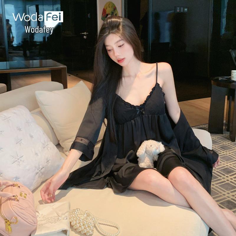 Black Lace-Trim Triangle Cup Slip Dress Pajamas Set with Chest Pads - Ice Silk, Thin Style for Spring/Summer. M
Black Lace-Trim Triangle Cup Slip Dress Pajamas Set with Chest Pads - Ice Silk, Thin Style for Spring/Summer. M