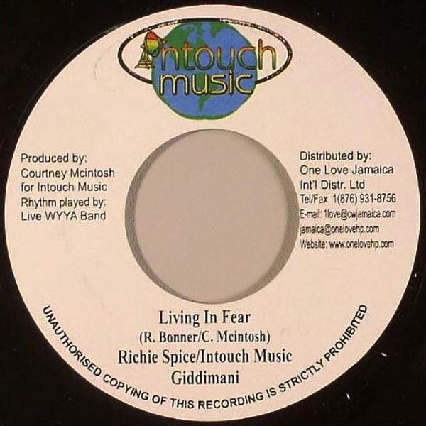 7inch Record RICHIE SPICE - Living In Fear NONE Intouch Music 2005 Jamaica Reggae, Ska & Dub Used
7inch Record RICHIE SPICE - Living In Fear NONE Intouch Music 2005 Jamaica Reggae, Ska & Dub Used