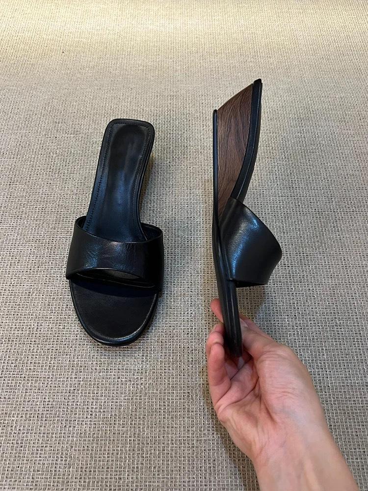 Чувство дизайна одно слово с внутренним увеличением высоты заклепки туфли Мэри Джейн женские красные свадебные туфли балетки квадратный носок одинарные туфли женская мода 40 чёрный
Чувство дизайна одно слово с внутренним увеличением высоты заклепки туфли Мэри Джейн женские красные свадебные туфли балетки квадратный носок одинарные туфли женская мода 40 чёрный