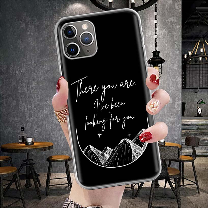 A Court of Mist Fury Sarah J Maas Soft Phone Case For IPhone 11 17 Air 16E 16 Pro Max 15 + 14 Plus 13 Mini 12 Apple 7 SE 8 Funda iPhone 16 Pro
A Court of Mist Fury Sarah J Maas Soft Phone Case For IPhone 11 17 Air 16E 16 Pro Max 15 + 14 Plus 13 Mini 12 Apple 7 SE 8 Funda iPhone 16 Pro