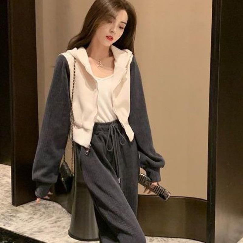 2024 Petite Women s Slimming Two-Piece Autumn/Winter Set L (recommended for 105-115 jin)
2024 Petite Women s Slimming Two-Piece Autumn/Winter Set L (recommended for 105-115 jin)