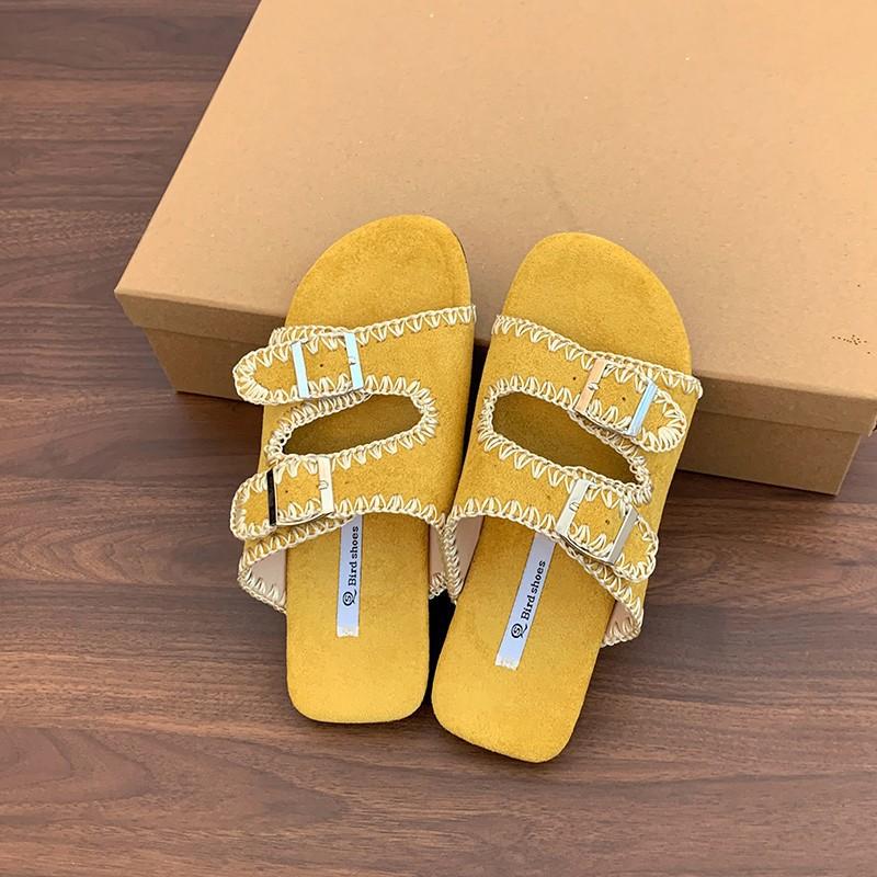 Flat bottom fashion outer wear belt buckle cool slippers women s new 2025 summer outer wear yellow beach one-word 40
Flat bottom fashion outer wear belt buckle cool slippers women s new 2025 summer outer wear yellow beach one-word 40