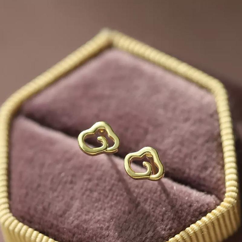 Симпатичные серьги с облаками, модные мини-сладкие серьги, винтажные простые серьги
Симпатичные серьги с облаками, модные мини-сладкие серьги, винтажные простые серьги