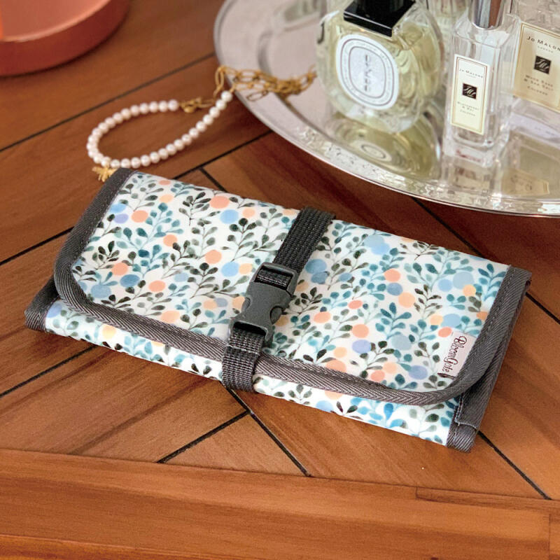 Lien Jewelry Pouch
Lien Jewelry Pouch