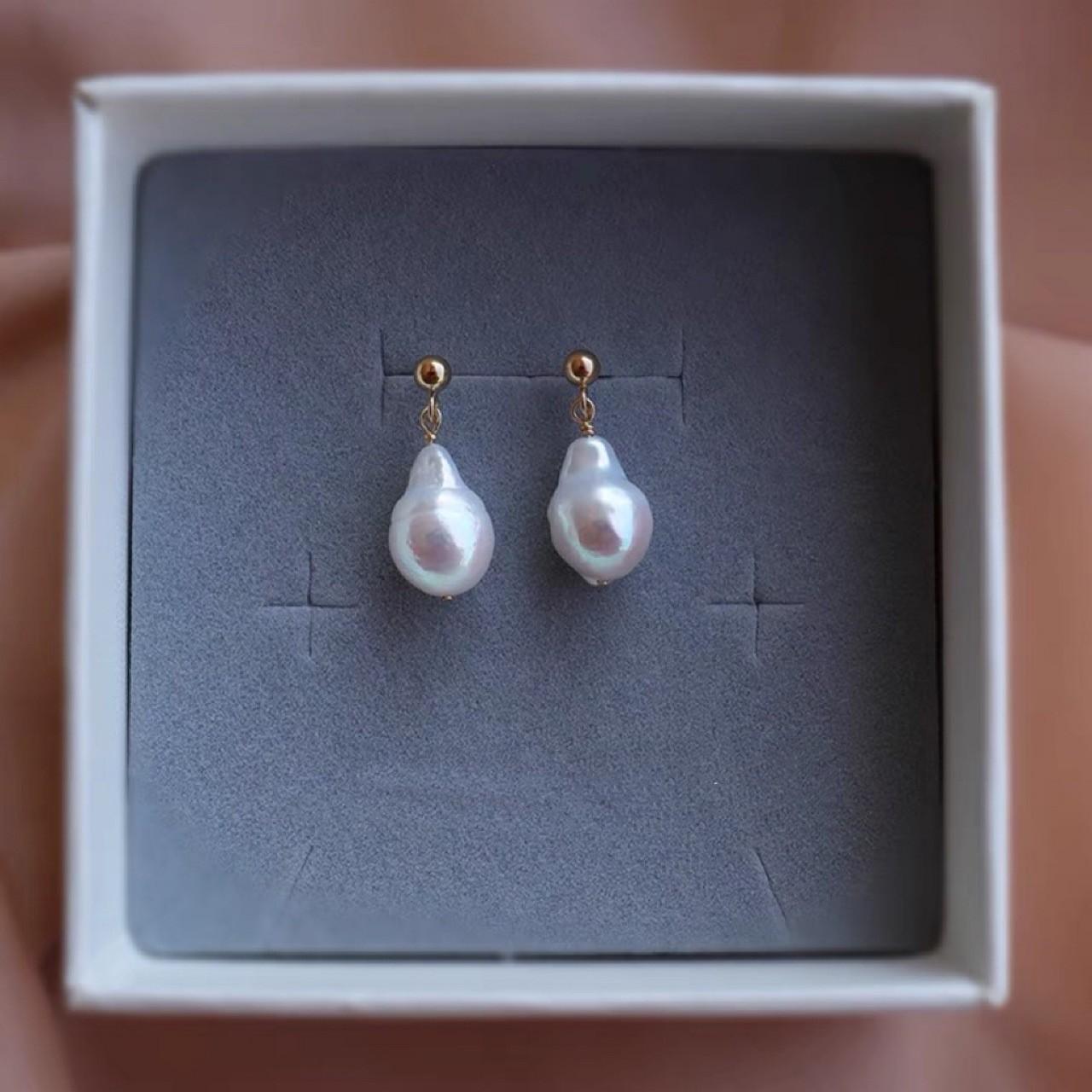 Vintage pleated water drop-shaped ak baroque pearl stud earrings 925 silver needles, 14k gold-plated natural special-shaped long and short styles silver needle natural baroque pearl
Vintage pleated water drop-shaped ak baroque pearl stud earrings 925 silver needles, 14k gold-plated natural special-shaped long and short styles silver needle natural baroque pearl