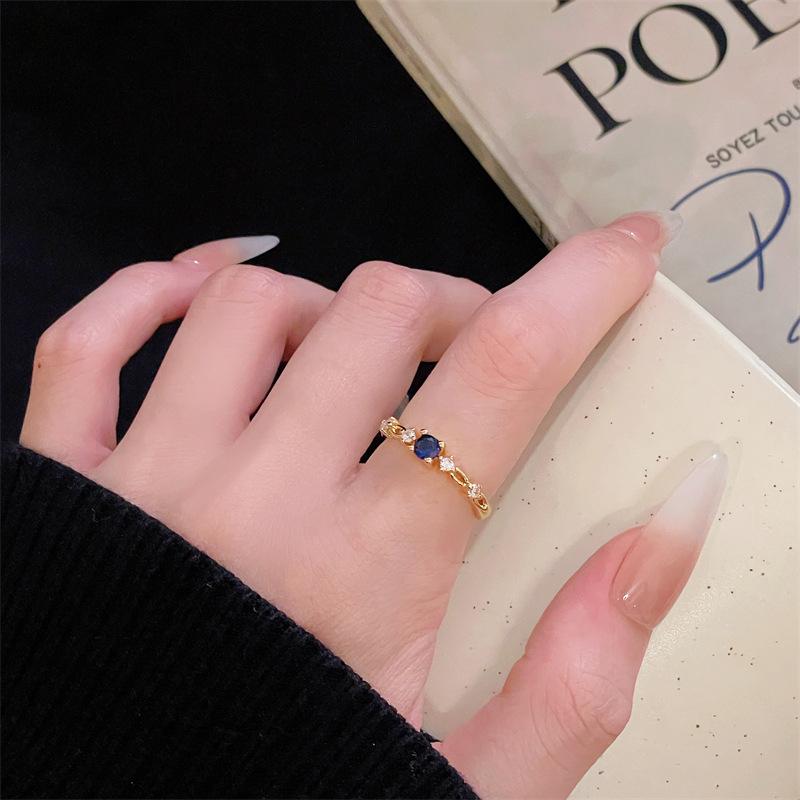 Gold Retro Brushed Medieval Open Ring, Colored Treasure, Blue Zircon With Diamonds, Exquisite High-End Light Luxury Ring For Women Adjustable opening
Gold Retro Brushed Medieval Open Ring, Colored Treasure, Blue Zircon With Diamonds, Exquisite High-End Light Luxury Ring For Women Adjustable opening