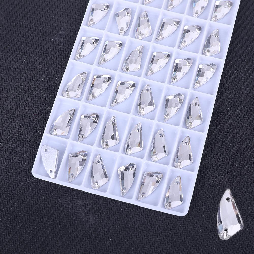 Плоское дно, перцовое стекло, ручная дрель, цветной двойной шов, цветная пряжка из цветного АБ-кристалла, стеклянные стразы, материал для самостоятельного изготовления 9 * 17mm 36pcs/bag белый
Плоское дно, перцовое стекло, ручная дрель, цветной двойной шов, цветная пряжка из цветного АБ-кристалла, стеклянные стразы, материал для самостоятельного изготовления 9 * 17mm 36pcs/bag белый