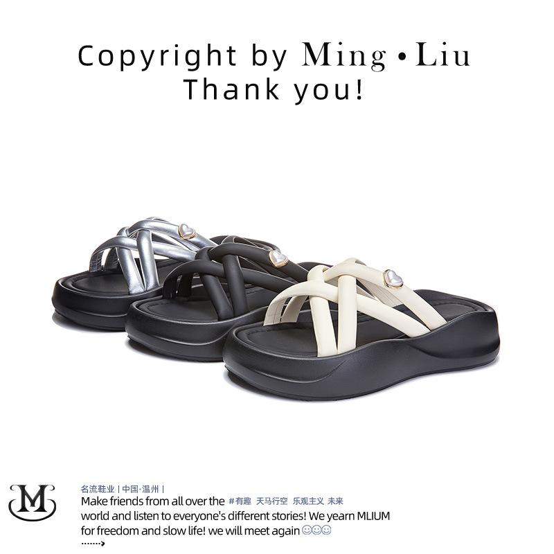 New beach slippers 2025 summer wear fashion temperament half drag women s versatile love cool slippers platform women s shoes 40 чорний
New beach slippers 2025 summer wear fashion temperament half drag women s versatile love cool slippers platform women s shoes 40 чорний