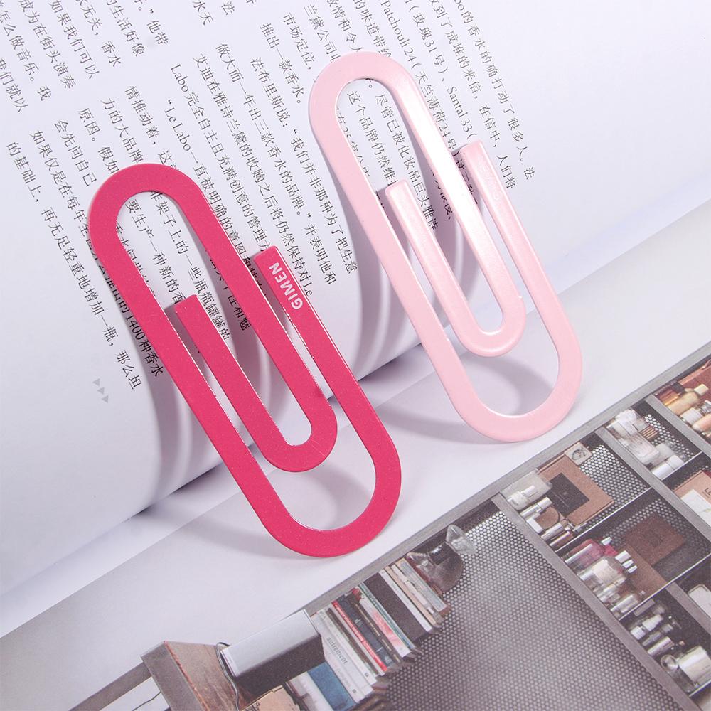 Портативна велика скріпка канцелярські товари офіс шкільне приладдя закладки скріпки кліп закладка 2pcs
Портативна велика скріпка канцелярські товари офіс шкільне приладдя закладки скріпки кліп закладка 2pcs