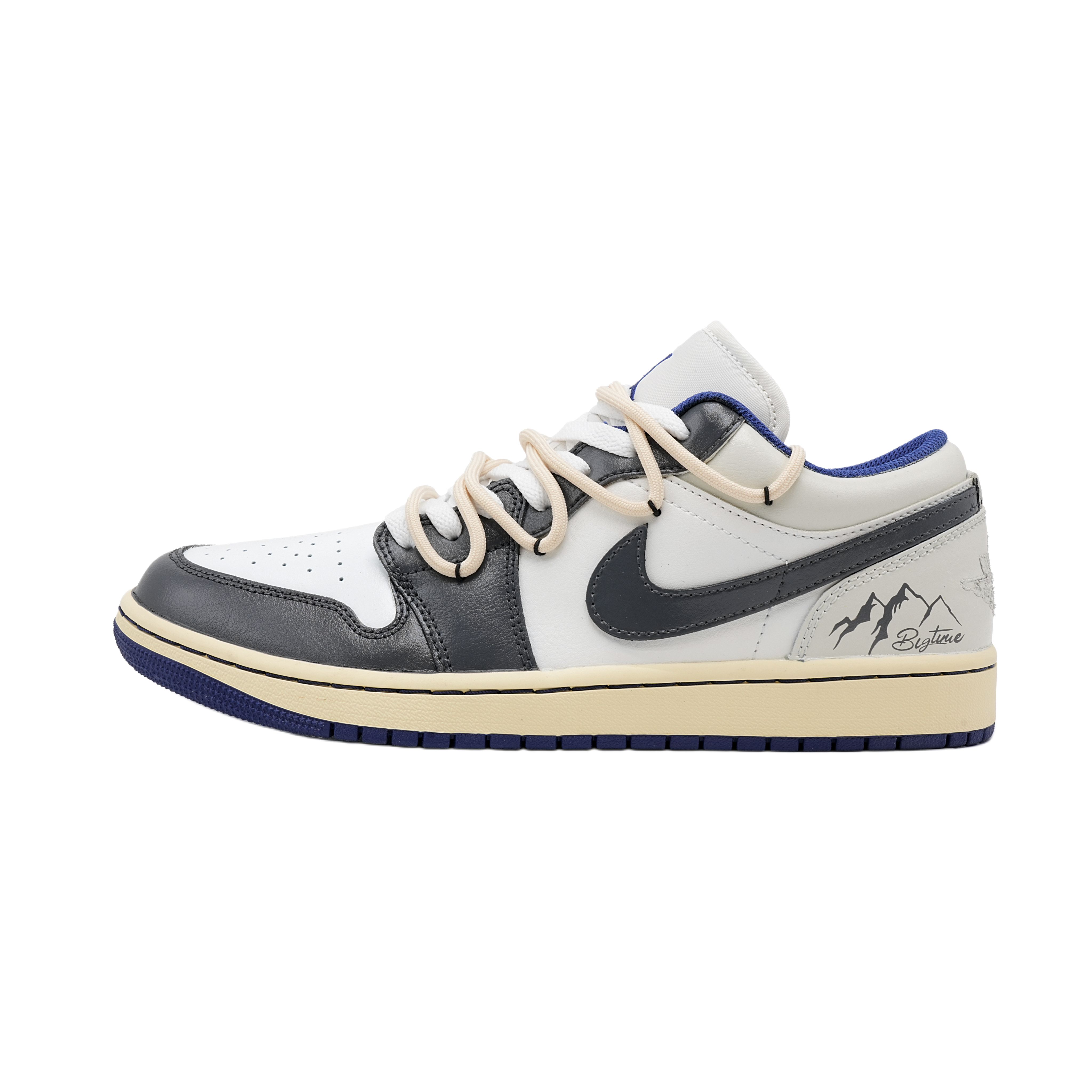 Jordan Air Jordan 1 Deserted City Abrasion Resistant Low top Vintage Basketball Shoes Men s Beige Gray 553558-147(Team73-) 44.5
Jordan Air Jordan 1 Deserted City Abrasion Resistant Low top Vintage Basketball Shoes Men s Beige Gray 553558-147(Team73-) 44.5