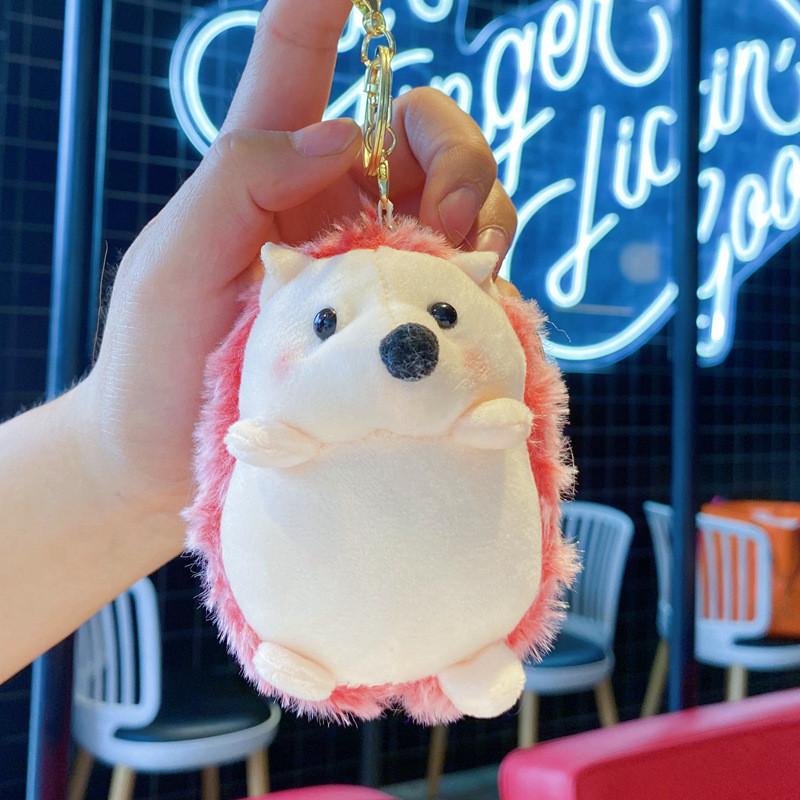 Cute Animal Plush Hedgehog Key Holder With Silver And Gold Accents For Travel червоний
Cute Animal Plush Hedgehog Key Holder With Silver And Gold Accents For Travel червоний