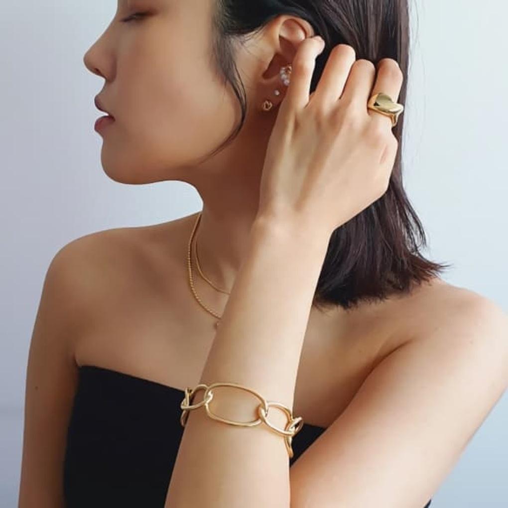 Women s 15K Gold Plated Round Bangles Layered Bangle Bracelet gold
Women s 15K Gold Plated Round Bangles Layered Bangle Bracelet gold