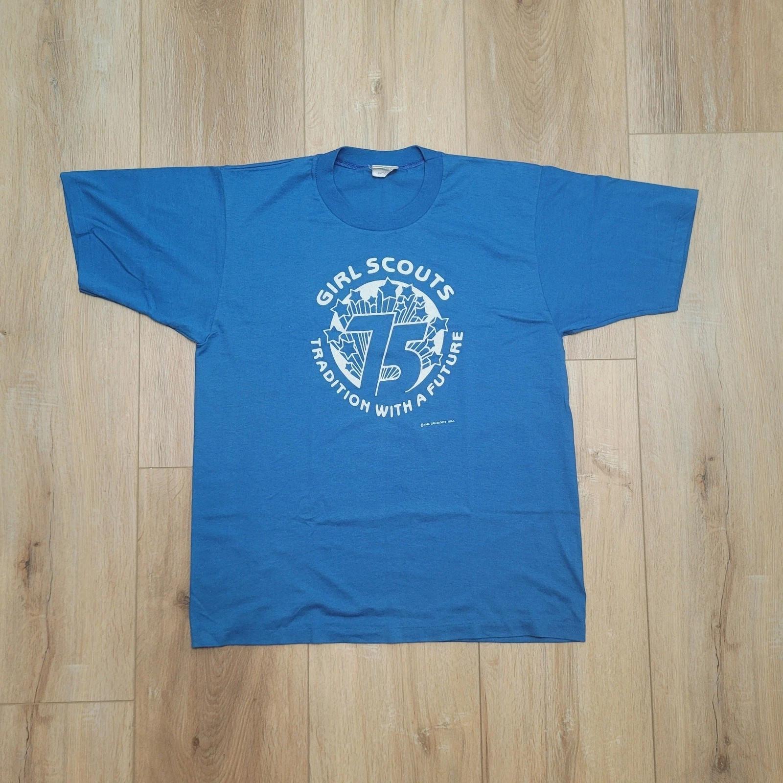 VTG 1986 Girl Scouts T Shirt M Single Stitch USA Made 75th Anniversary 80s M
VTG 1986 Girl Scouts T Shirt M Single Stitch USA Made 75th Anniversary 80s M