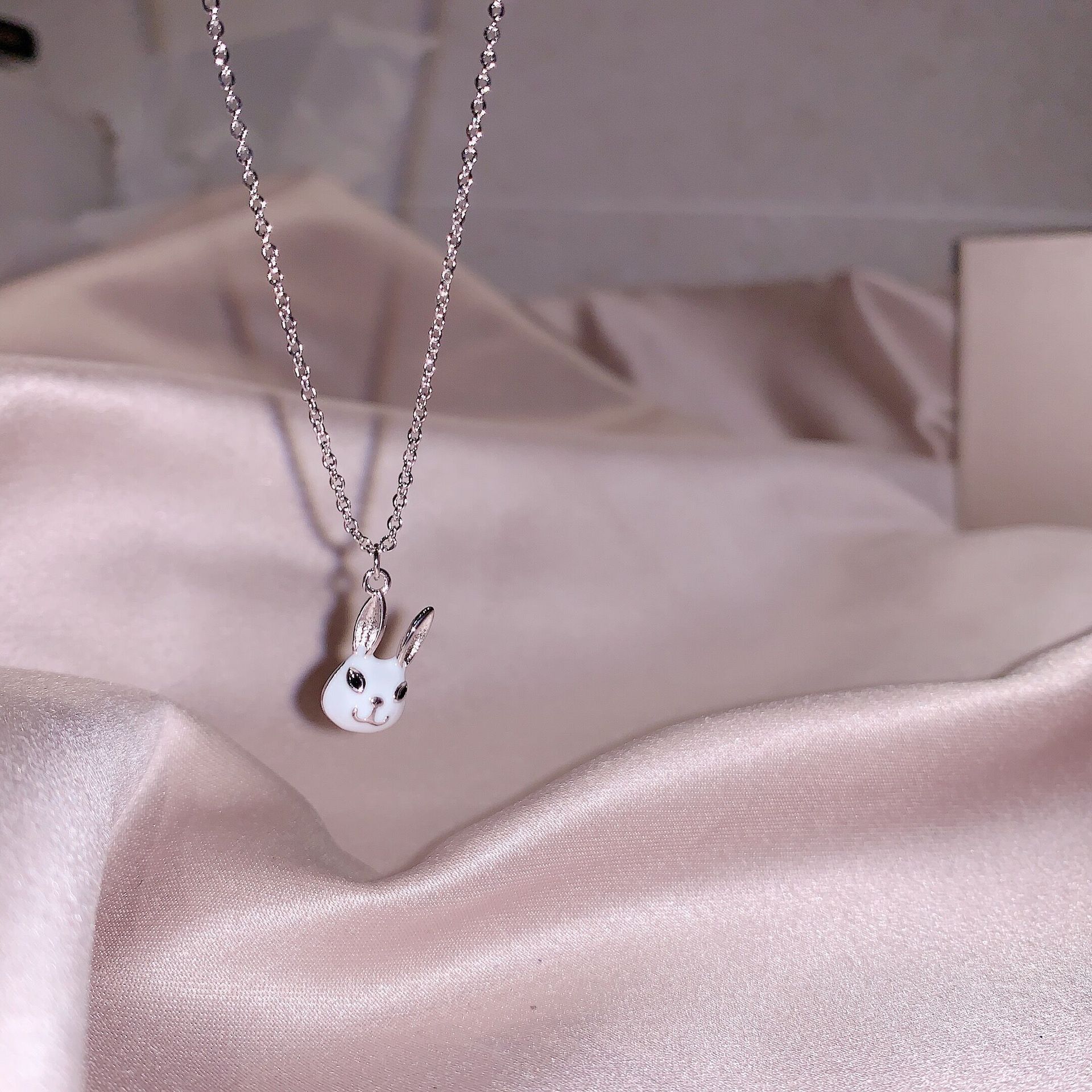 Rabbit Necklace Korean Style Personalized Womens Rabbit Head Clavicle Chain Trend
Rabbit Necklace Korean Style Personalized Womens Rabbit Head Clavicle Chain Trend