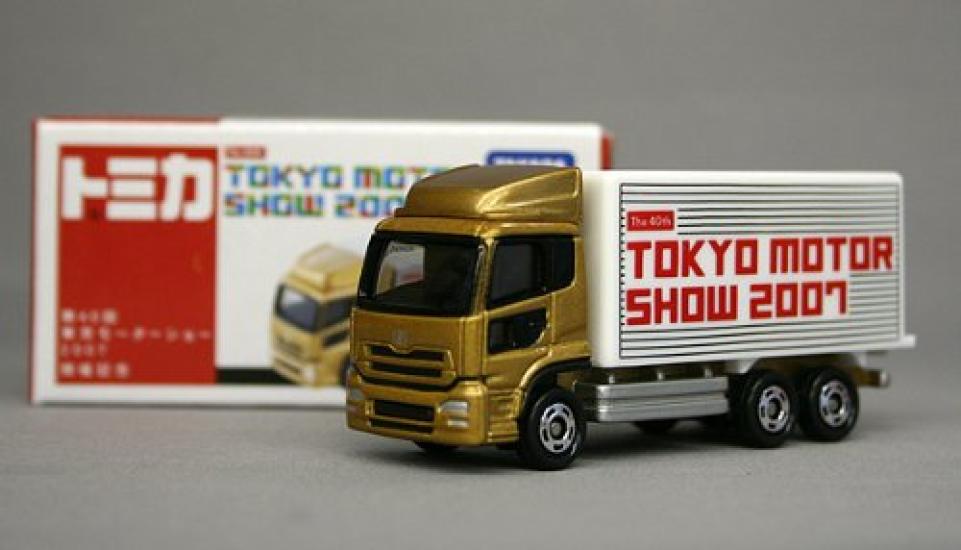 TOMY Tomica 40-й Токийский автосалон 2007 Памятная Tomica Nissan Diesel Quon 11.
TOMY Tomica 40-й Токийский автосалон 2007 Памятная Tomica Nissan Diesel Quon 11.