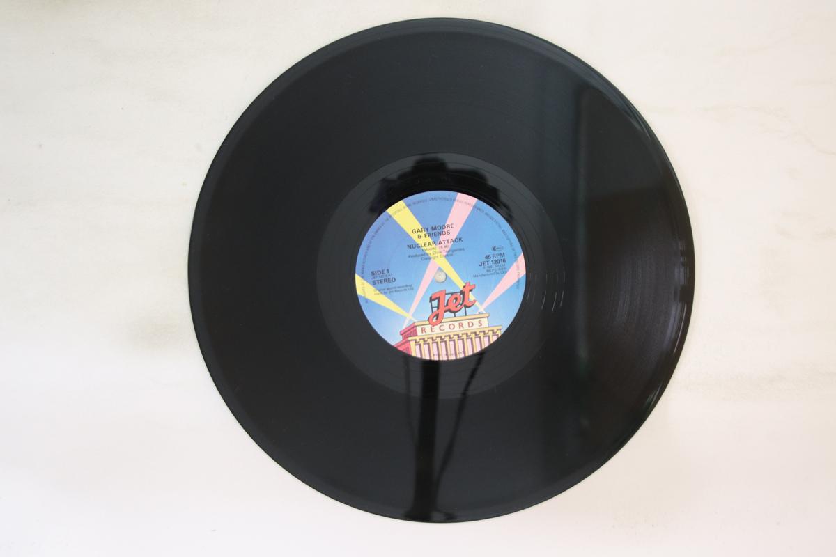 12inch Record GARY MOORE - Nuclear Attack / Don t Let Me Be Mi JET12016 JET 1981 UK Rock Used
12inch Record GARY MOORE - Nuclear Attack / Don t Let Me Be Mi JET12016 JET 1981 UK Rock Used