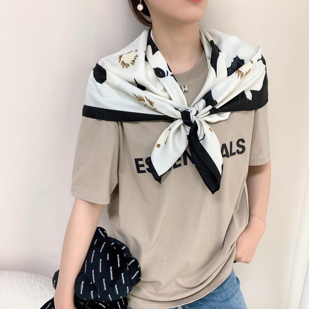 Scarf Breathable Sweat-absorbing Thin Shawl Hair Tied Professional Scarf Simple Contrasting Twill Square Scarf Shawl 90*90cm
Scarf Breathable Sweat-absorbing Thin Shawl Hair Tied Professional Scarf Simple Contrasting Twill Square Scarf Shawl 90*90cm