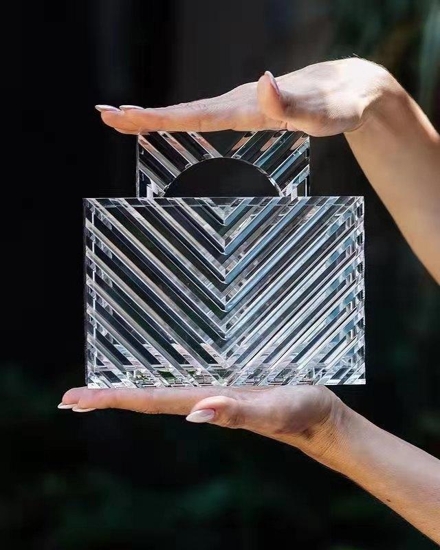 Transparent Bag Women S Fashion Trend Portable Acrylic Bag Simple Dinner Bag Clutch Bag Women S Light Luxury прозрачный
Transparent Bag Women S Fashion Trend Portable Acrylic Bag Simple Dinner Bag Clutch Bag Women S Light Luxury прозрачный