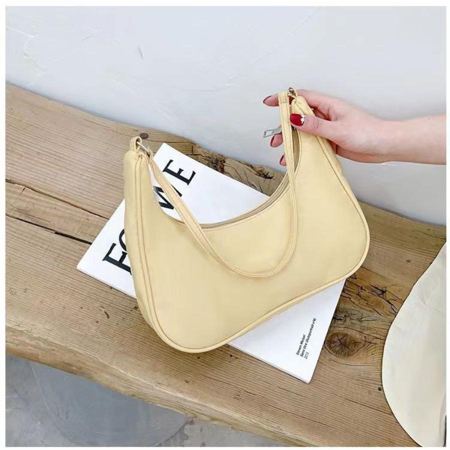 Spring New Fashion Solid Color Shoulder Bag for Women, Lightweight Commuting Underarm Handbag, Versatile Horn Shape Crossbody Bag жовтий
Spring New Fashion Solid Color Shoulder Bag for Women, Lightweight Commuting Underarm Handbag, Versatile Horn Shape Crossbody Bag жовтий