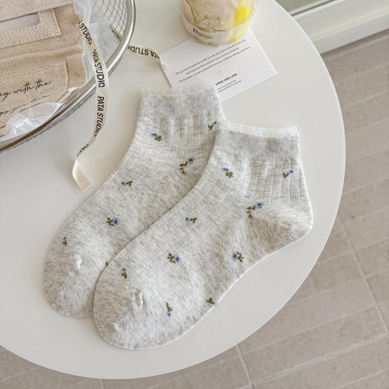 Women s Korean Style Silk Blend Floral Mid-Calf Socks - Comfortable, Versatile, Girly One Size бежевий/сірий колір
Women s Korean Style Silk Blend Floral Mid-Calf Socks - Comfortable, Versatile, Girly One Size бежевий/сірий колір
