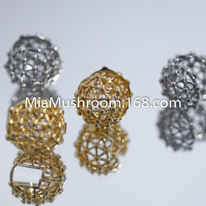 Japanese & Korean Dongdaemun Style Geometric Metal Earrings with Sweet Design and 3D Hollow Balls for Women. серебряный
Japanese & Korean Dongdaemun Style Geometric Metal Earrings with Sweet Design and 3D Hollow Balls for Women. серебряный