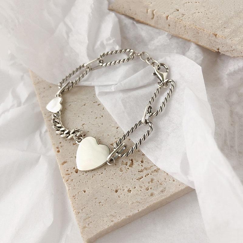 Модный ретро браслет Love Heart Thai Silver Color S925 Stamp Lock Chain Bracelet для женщин Ювелирные изделия Подарки Оптовая продажа S-B368 17cm
Модный ретро браслет Love Heart Thai Silver Color S925 Stamp Lock Chain Bracelet для женщин Ювелирные изделия Подарки Оптовая продажа S-B368 17cm