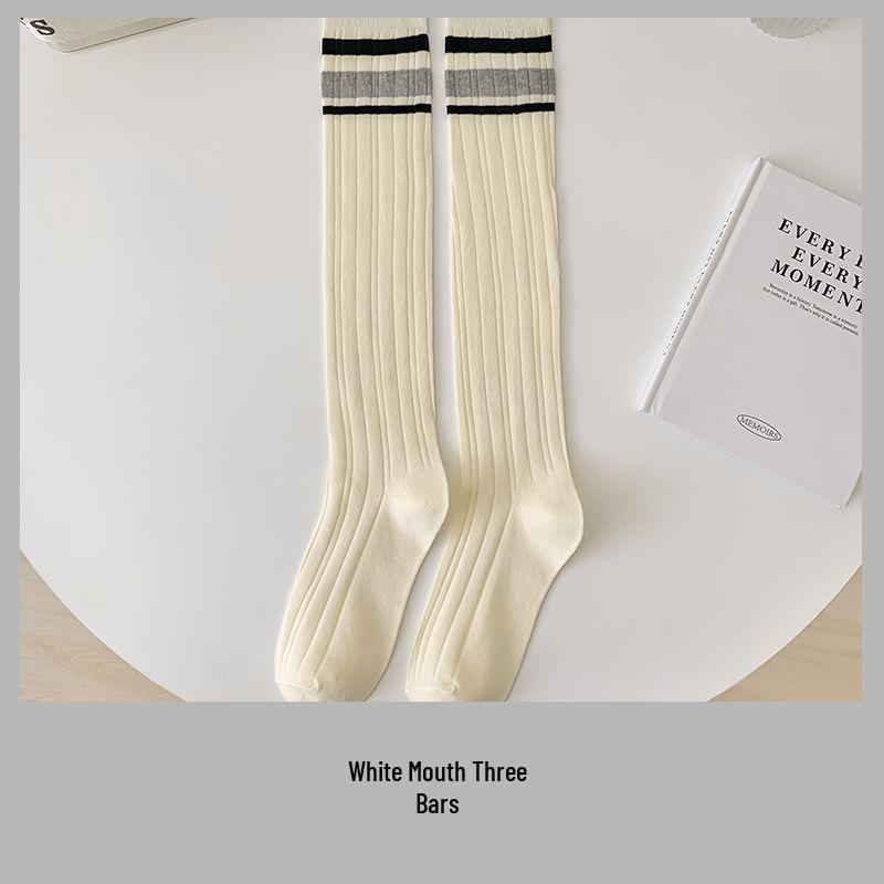 Женские белые гольфы до колена в японском студенческом стиле в полоску для весны и осени One Size
Женские белые гольфы до колена в японском студенческом стиле в полоску для весны и осени One Size