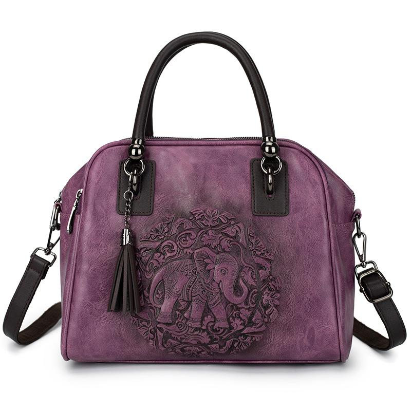 Винтажная кожаная женская сумка с тиснением в виде благоприятного слона, сумка-мессенджер, женская сумка-тоут из кожи растительного дубления, большая вместительная сумка на плечо
Винтажная кожаная женская сумка с тиснением в виде благоприятного слона, сумка-мессенджер, женская сумка-тоут из кожи растительного дубления, большая вместительная сумка на плечо