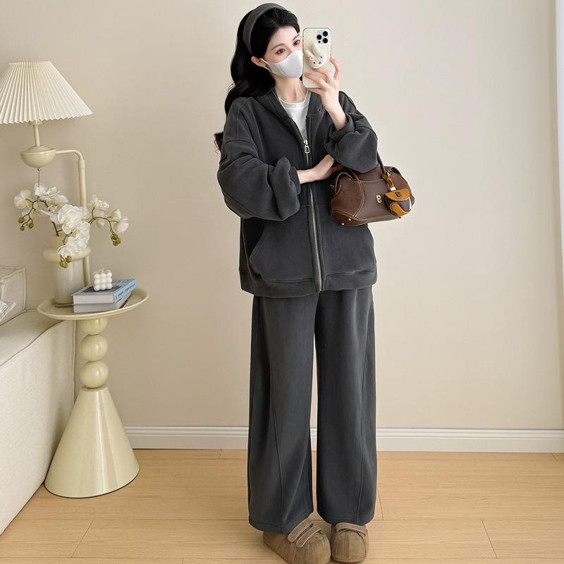 Pregnant Women s Double-Sided Velvet Hoodie & Jogger Set – Super Thick, Loose, Casual Winter Two-Piece Medium темно-сірий
Pregnant Women s Double-Sided Velvet Hoodie & Jogger Set – Super Thick, Loose, Casual Winter Two-Piece Medium темно-сірий