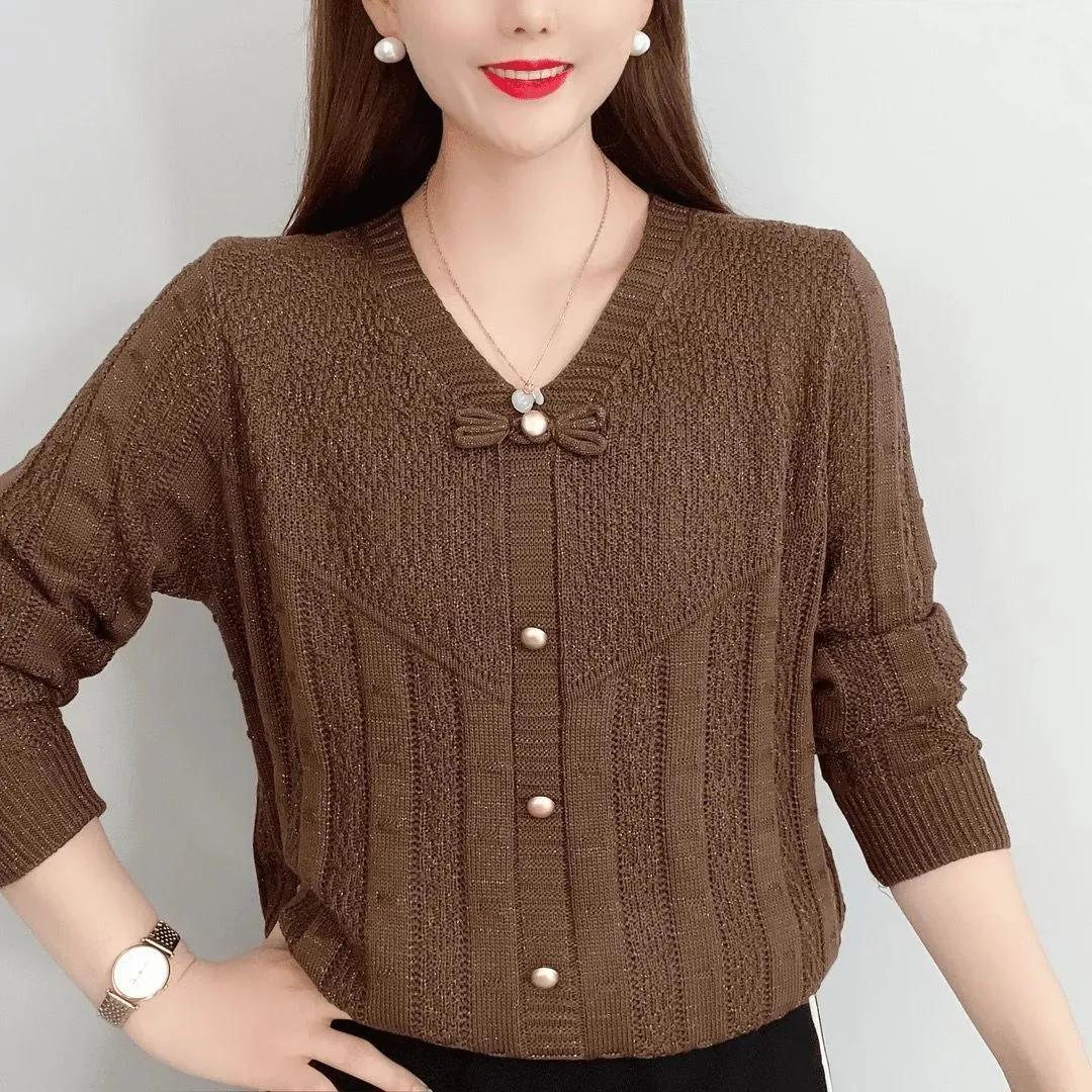 Women s Spring/Fall V-Neck Long-Sleeve Knit Top Loose Fit Slimming Style for Mature Mothers XXL кавовий
Women s Spring/Fall V-Neck Long-Sleeve Knit Top Loose Fit Slimming Style for Mature Mothers XXL кавовий