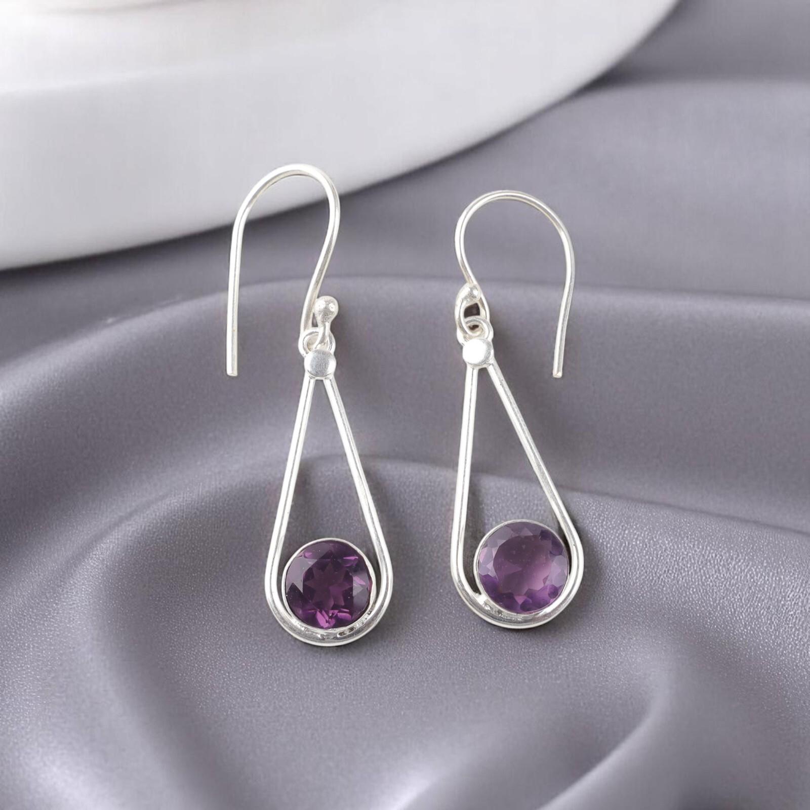 Amethyst Gemstone 925 Sterling Silver Jewelry Handmade Drop/Dangle Earrings1.76 EE-126-1
Amethyst Gemstone 925 Sterling Silver Jewelry Handmade Drop/Dangle Earrings1.76 EE-126-1