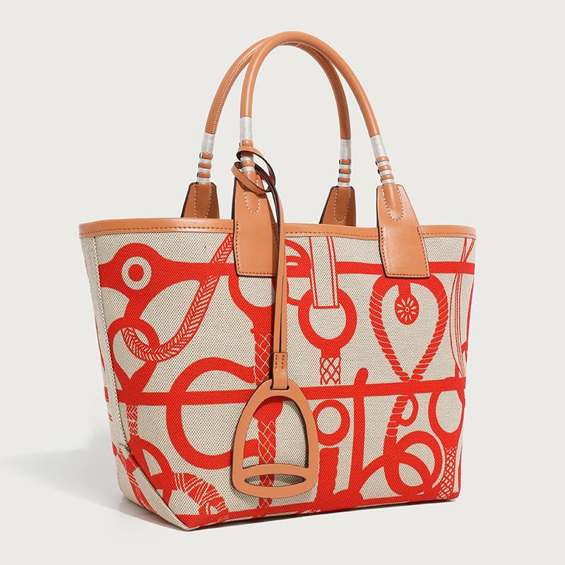 2025 New High-End Fashion Canvas Handbag for Women, Single-Shoulder Large-Capacity Patchwork Leather Versatile Commuting Tote Bag оранжевый
2025 New High-End Fashion Canvas Handbag for Women, Single-Shoulder Large-Capacity Patchwork Leather Versatile Commuting Tote Bag оранжевый
