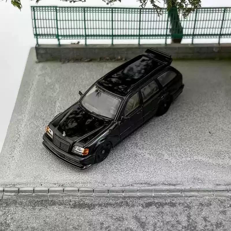 Смертний 1:64 Mercedes-benz S124 T Modeii Evo2 Глиняний горщик Серія для подорожей Симуляція Сплав Мініатюрна Лита Модель Автомобіля Кастомна Іграшка Подарунок
Смертний 1:64 Mercedes-benz S124 T Modeii Evo2 Глиняний горщик Серія для подорожей Симуляція Сплав Мініатюрна Лита Модель Автомобіля Кастомна Іграшка Подарунок