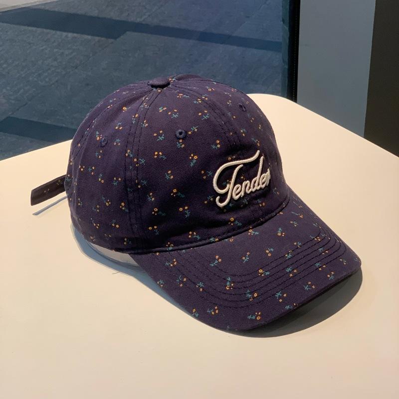 Trendy printed baseball cap for women, new summer style, fresh and versatile, with letter design, suitable for outdoor travel and casual sun M(56-58cm)
Trendy printed baseball cap for women, new summer style, fresh and versatile, with letter design, suitable for outdoor travel and casual sun M(56-58cm)