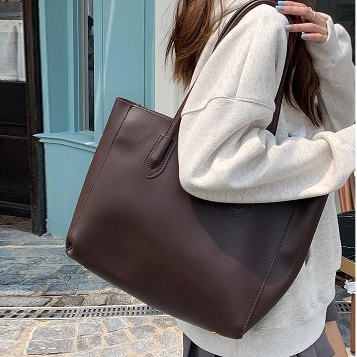 New Fashion Versatile Textured Casual Simple Commuter Large Capacity Mother-Daughter Bag Two-Piece Set Shoulder Tote Bag темно-коричневого кольору
New Fashion Versatile Textured Casual Simple Commuter Large Capacity Mother-Daughter Bag Two-Piece Set Shoulder Tote Bag темно-коричневого кольору