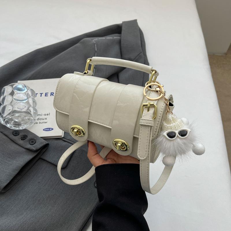 Today popular handbag female Internet celebrity new high sense sin messenger bag Boston women bag
Today popular handbag female Internet celebrity new high sense sin messenger bag Boston women bag
