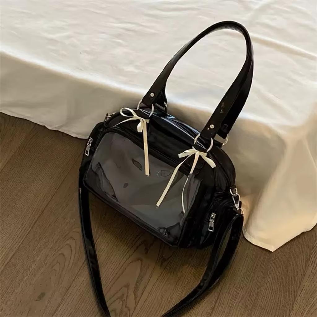 Large Capacity Crossbody Shoulder Bag for Casual Travel Urban Simple Style PU Material Anime Themed Handbag with Butterfly Knot чорний
Large Capacity Crossbody Shoulder Bag for Casual Travel Urban Simple Style PU Material Anime Themed Handbag with Butterfly Knot чорний