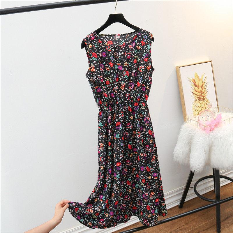 Stylish Striped Sleeveless Dress for Middle-aged & Elderly Women, Mid-length, Loose Fit, Slimming & Versatile Design L
Stylish Striped Sleeveless Dress for Middle-aged & Elderly Women, Mid-length, Loose Fit, Slimming & Versatile Design L