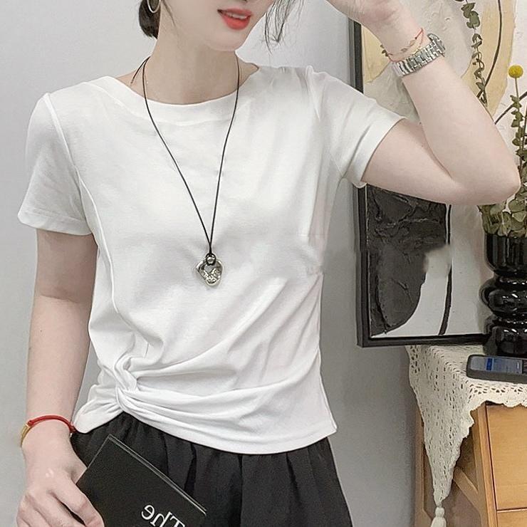 2025 summer new striped short-sleeved T-shirt fashionable and versatile summer simple round neck women s shirt temperament L
2025 summer new striped short-sleeved T-shirt fashionable and versatile summer simple round neck women s shirt temperament L