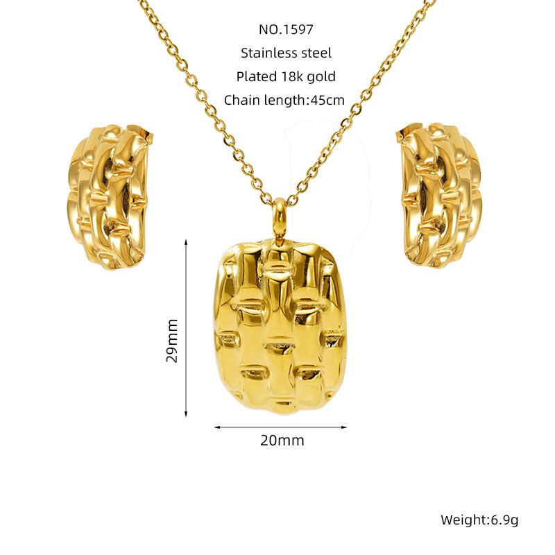 Новый индивидуальный модный комплект ювелирных изделий из нержавеющей стали, серьги, ожерелье из титановой стали, женские ювелирные изделия
Новый индивидуальный модный комплект ювелирных изделий из нержавеющей стали, серьги, ожерелье из титановой стали, женские ювелирные изделия