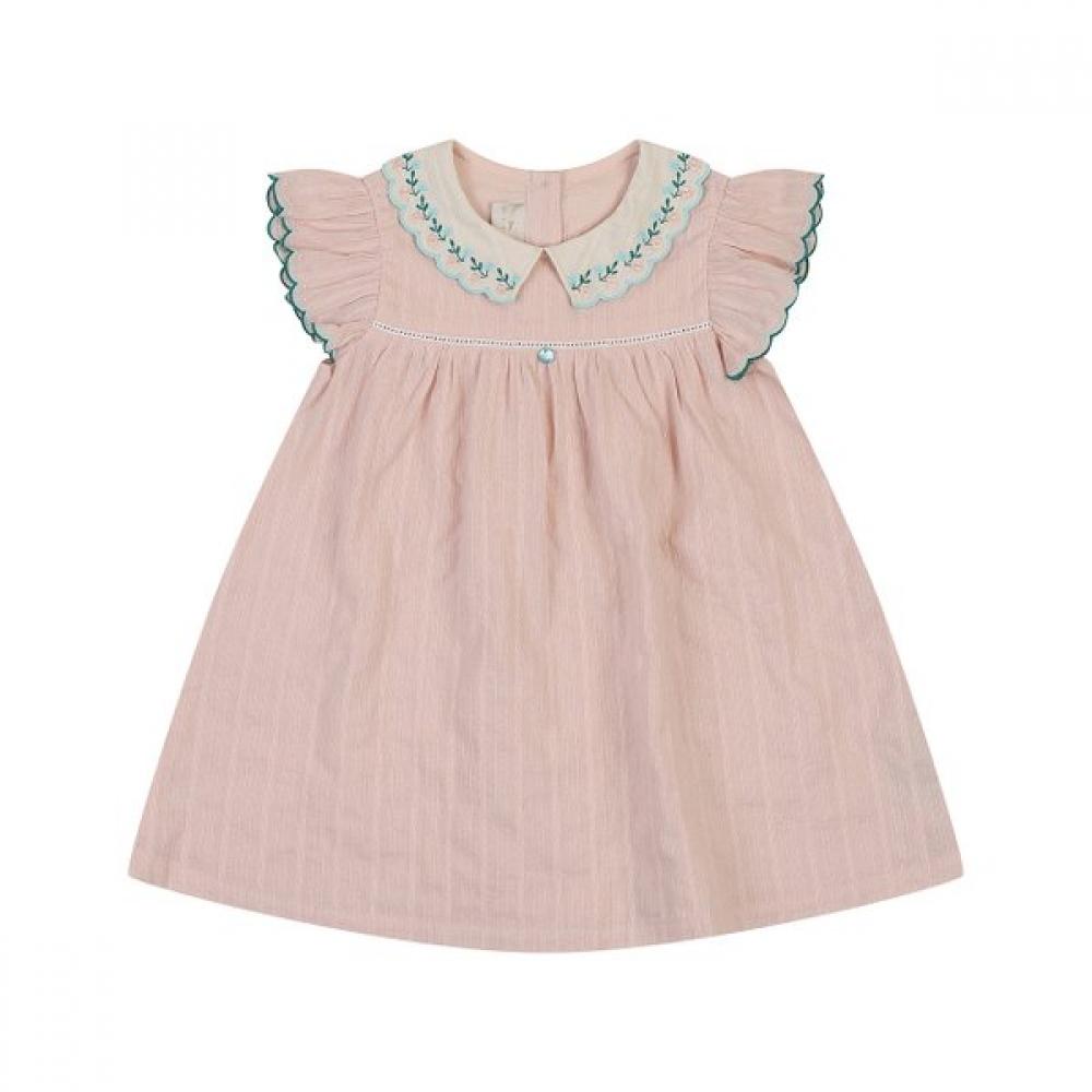 Ettoi Sienna Embroidery Ops 07t3 24017 PINK/18M
Ettoi Sienna Embroidery Ops 07t3 24017 PINK/18M