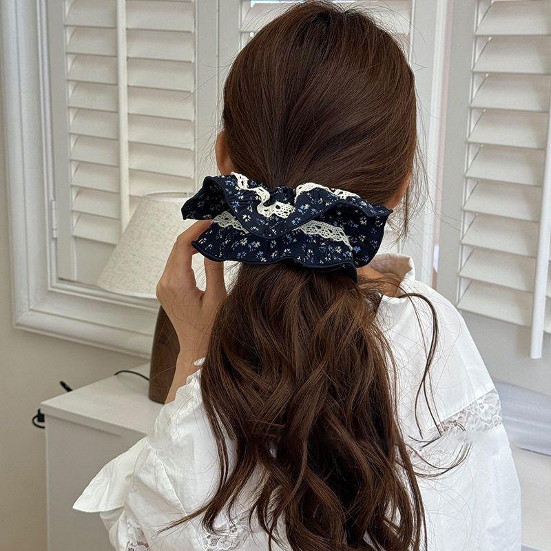 Fabric lace floral large intestine hair band idyllic low ponytail hair rope niche versatile atmosphere hair accessories women
Fabric lace floral large intestine hair band idyllic low ponytail hair rope niche versatile atmosphere hair accessories women