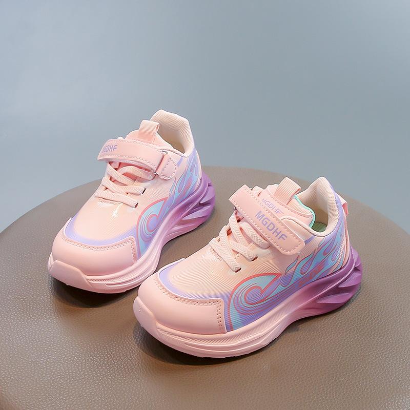 New boys sports shoes with rotating buckle, leather surface, waterproof, non-slip, soft sole, lightweight, casual, trendy girls sports shoes 26-31One Hand6Double розовый
New boys sports shoes with rotating buckle, leather surface, waterproof, non-slip, soft sole, lightweight, casual, trendy girls sports shoes 26-31One Hand6Double розовый