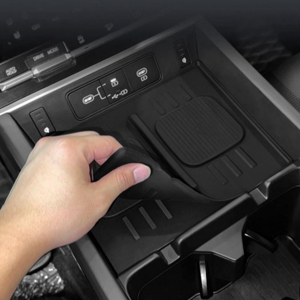 Dust-proof Wireless Charging Pad Car Phone Non-slip Charger Mat Accessories чорний
Dust-proof Wireless Charging Pad Car Phone Non-slip Charger Mat Accessories чорний