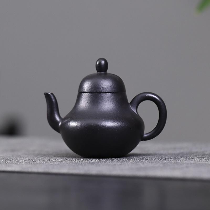 70ml Ancient Yixing Purple Clay Teapots Handmade Si Ting Pot Raw Ore Zhu Mud Cover Gray Tea Maker Kettle Chinese Zisha Tea Set
70ml Ancient Yixing Purple Clay Teapots Handmade Si Ting Pot Raw Ore Zhu Mud Cover Gray Tea Maker Kettle Chinese Zisha Tea Set