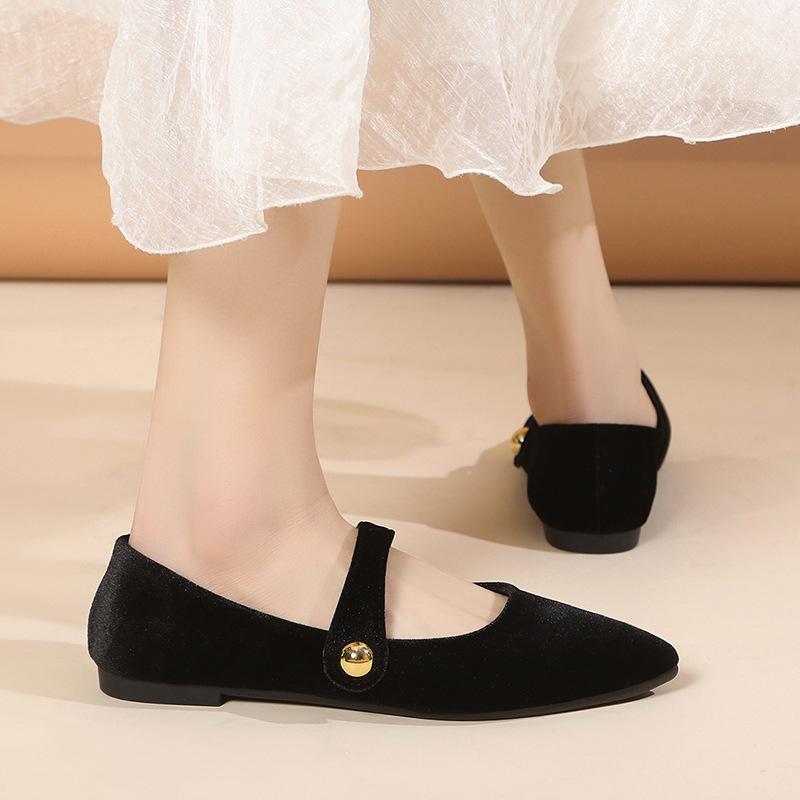 Foreign trade loafers 2025 spring new vintage beanie shoes suede strap Mary Jane low heel single shoes women 35 фіолетовий
Foreign trade loafers 2025 spring new vintage beanie shoes suede strap Mary Jane low heel single shoes women 35 фіолетовий