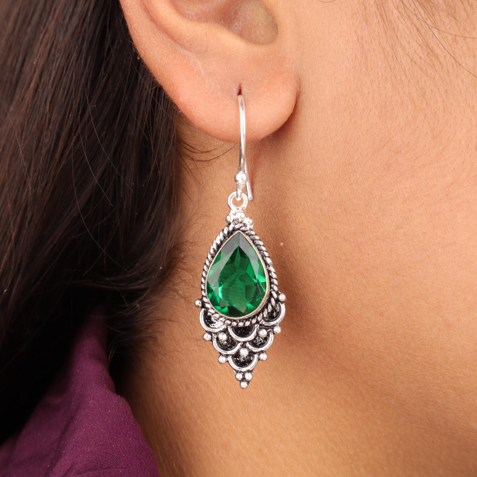 Chrome Diopside Gemstone 925 Sterling Silver Jewelry Teardrop Earrings 1.9 Gift EE-85-10
Chrome Diopside Gemstone 925 Sterling Silver Jewelry Teardrop Earrings 1.9 Gift EE-85-10