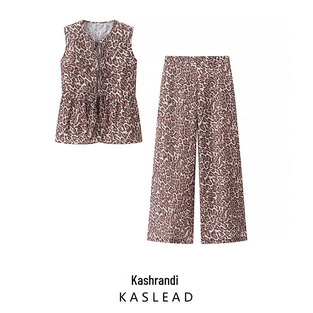 2025 Spring Women s European & American Sleeveless Leopard Tie-Up Top with Long Pants Small
2025 Spring Women s European & American Sleeveless Leopard Tie-Up Top with Long Pants Small